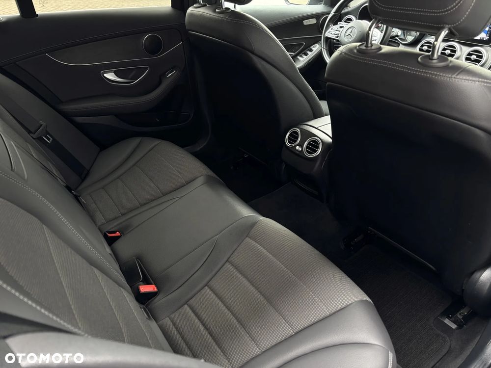 Mercedes-Benz Klasa C 220 d T 9G-TRONIC Avantgarde - 34