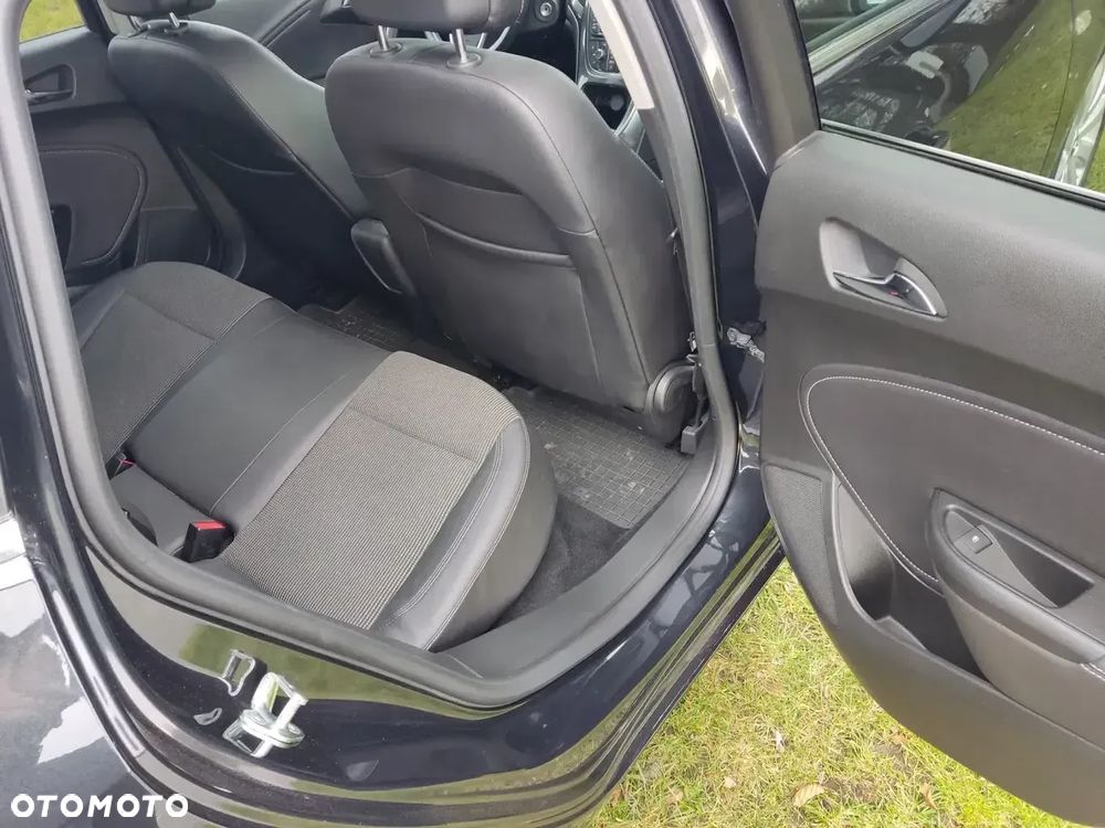 Opel Astra 1.4 Turbo Cosmo - 13
