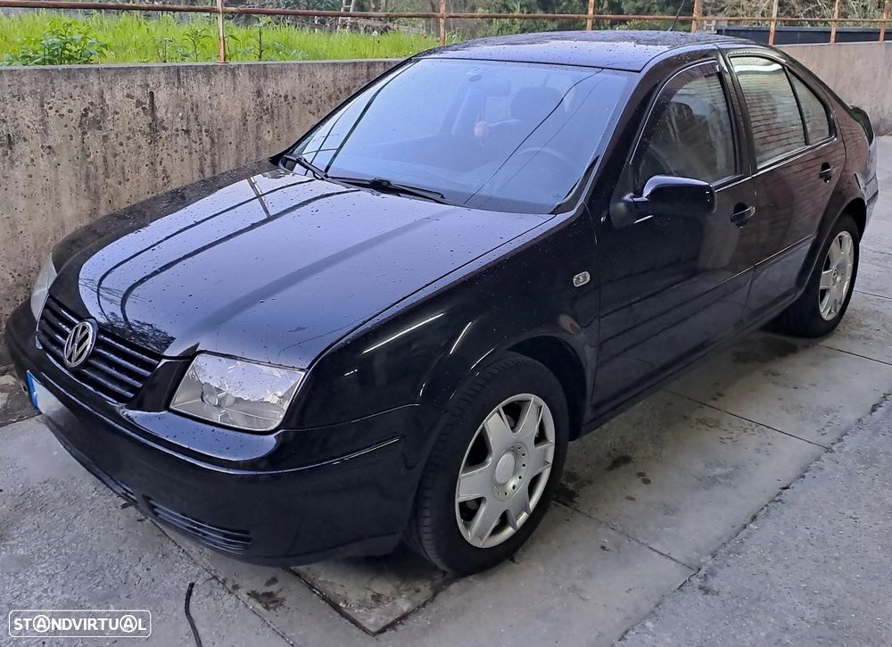 VW Bora 1.9 TDi Confortline - 2