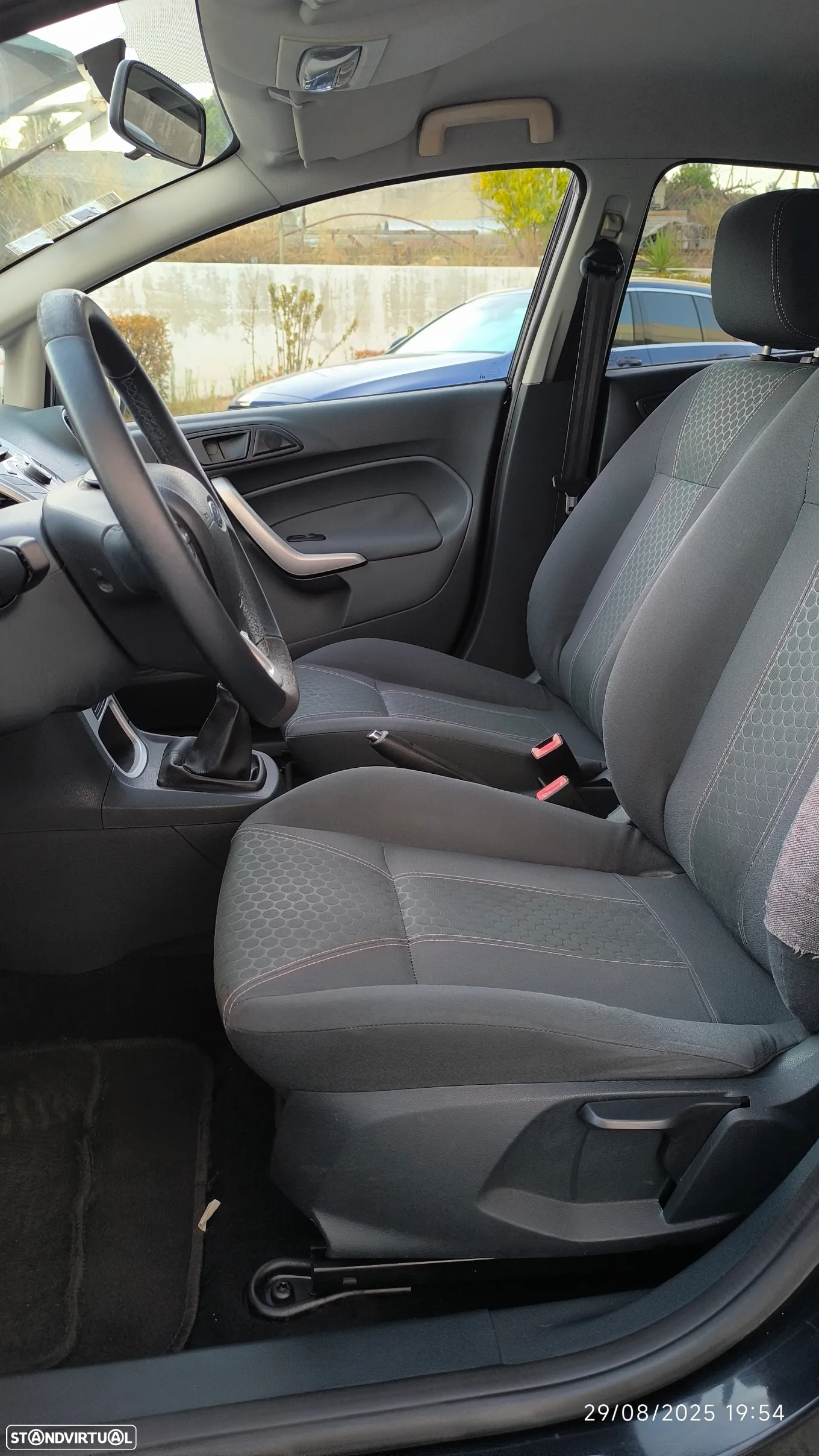 Ford Fiesta 1.25 Titanium - 31