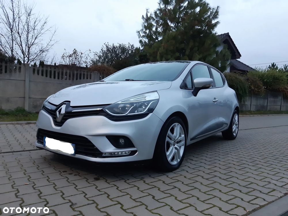 Renault Clio - 1