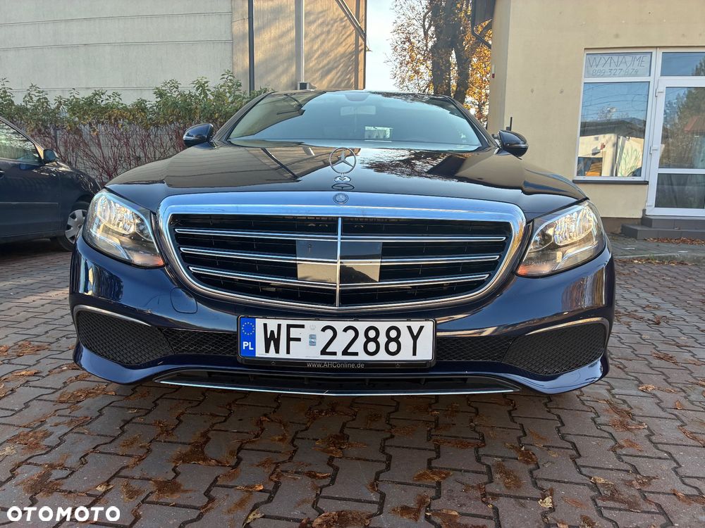 Mercedes-Benz Klasa E 220 d 9G-TRONIC - 19