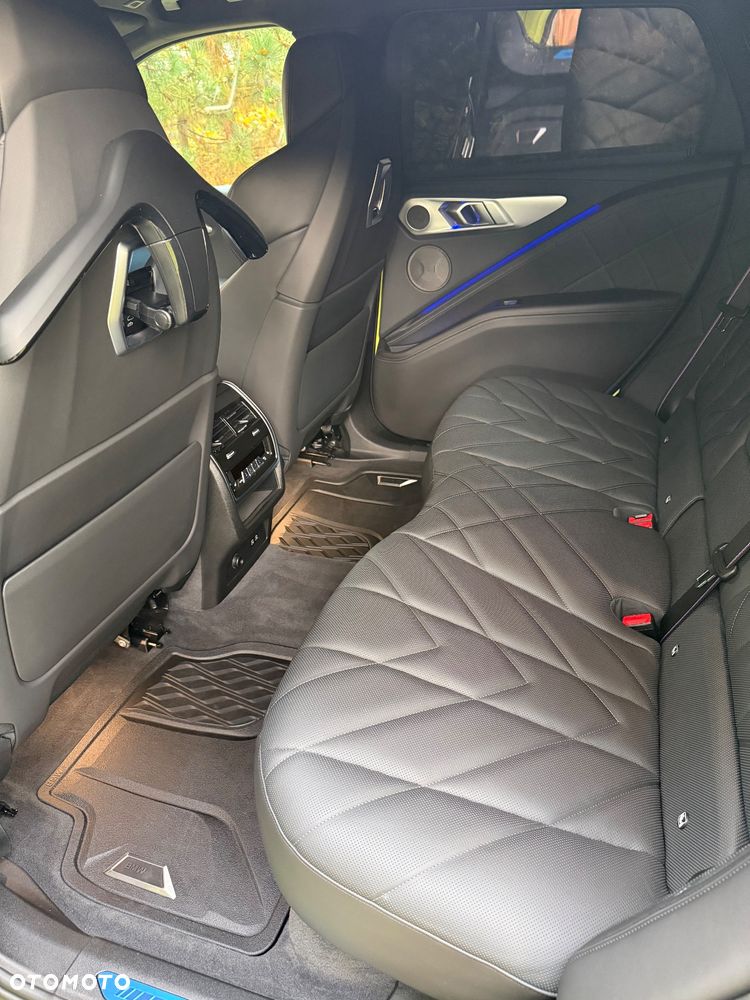 BMW XM ver-50e-phev-sport - 12