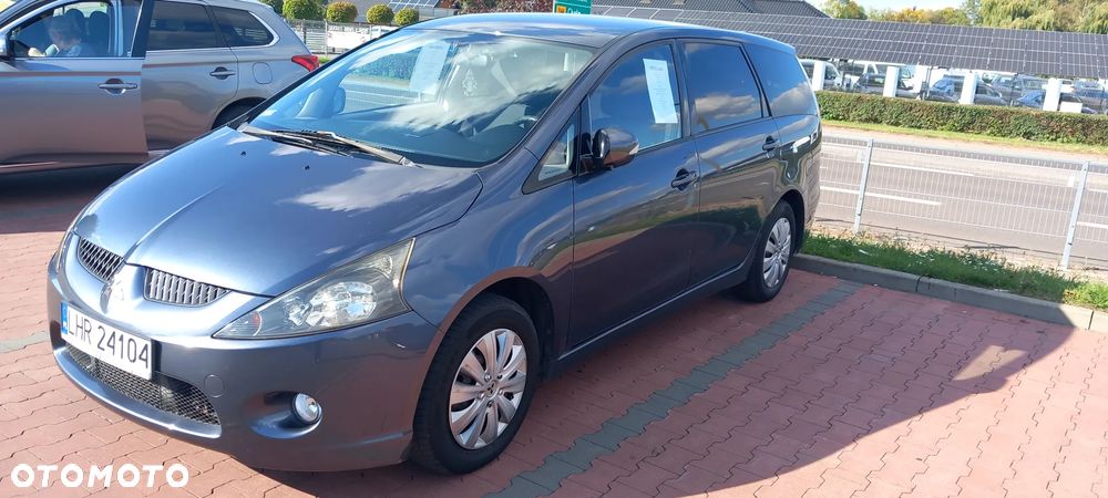 Mitsubishi Grandis - 23
