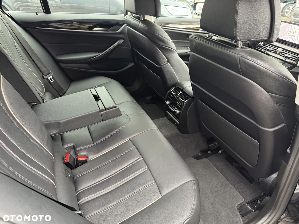 BMW Seria 5 530e Luxury Line - 20