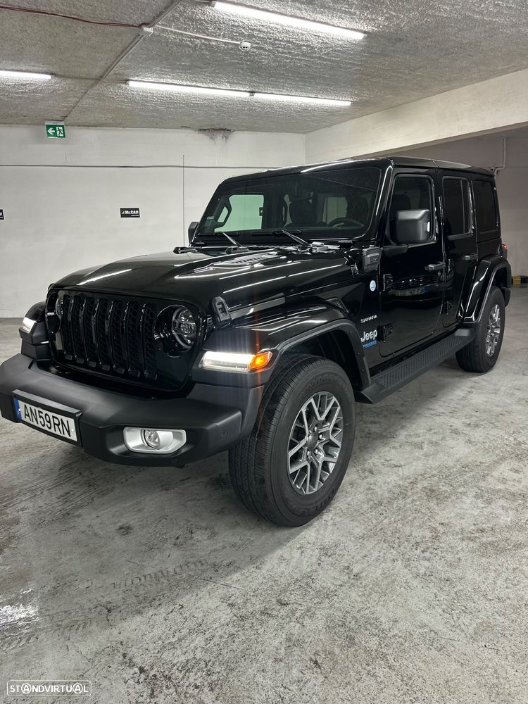 Jeep Wrangler - 2