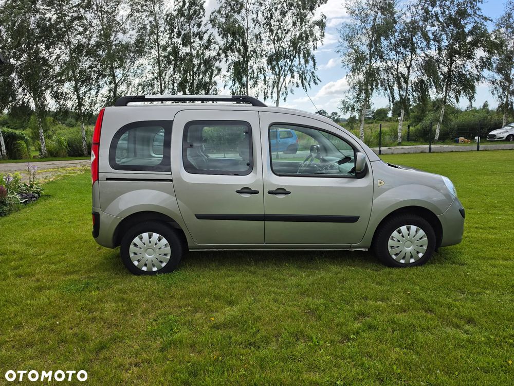 Renault Kangoo 1.6 8V 90 Happy Family - 9