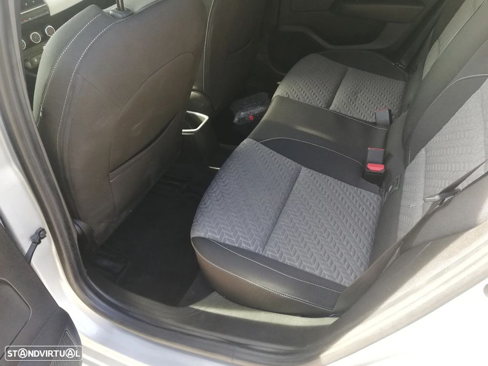 Renault Clio 1.0 TCe Evolution Bi-Fuel - 11