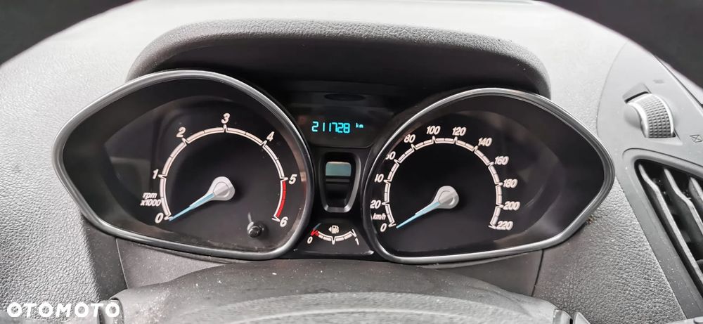 Ford Tourneo Courier 1.5 TDCi Titanium - 38