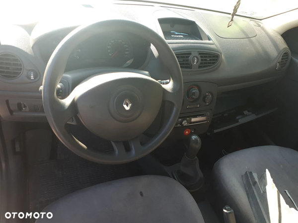 RENAULT CLIO III 05-09 1.2 16V TCE SCHOWEK PASAŻERA