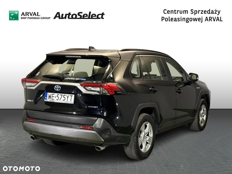 Toyota RAV4 - 6