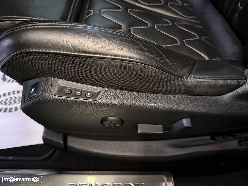 Peugeot 3008 1.6 Hybrid4 GT Pack e-EAT8 - 11