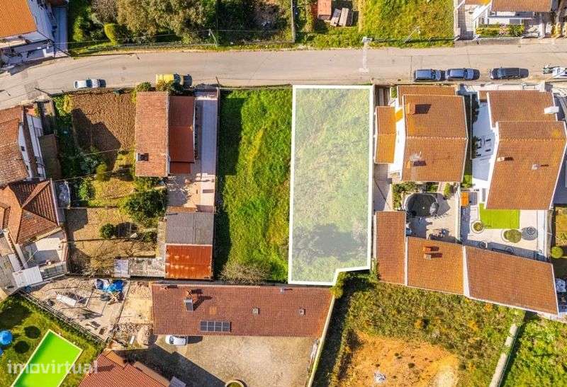 Terreno urbano 386m2 S.Pedro da Cova - Grande imagem: 2/5