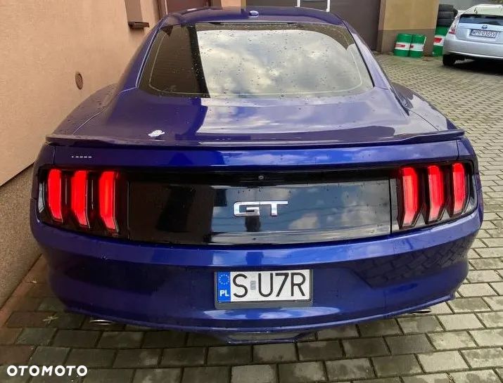 Ford Mustang 5.0 V8 GT - 12