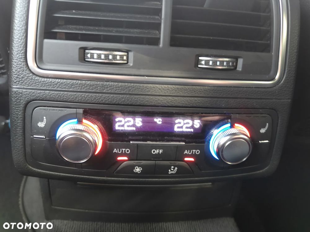 Audi A6 Allroad - 33