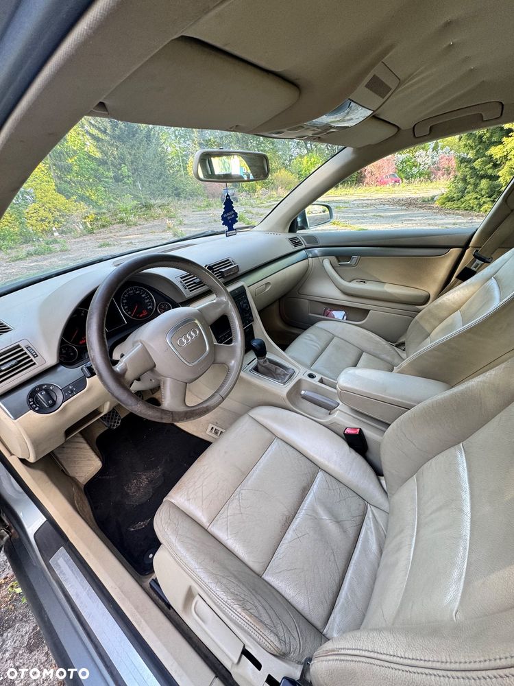 Audi A4 Avant 2.0 TDI - 8