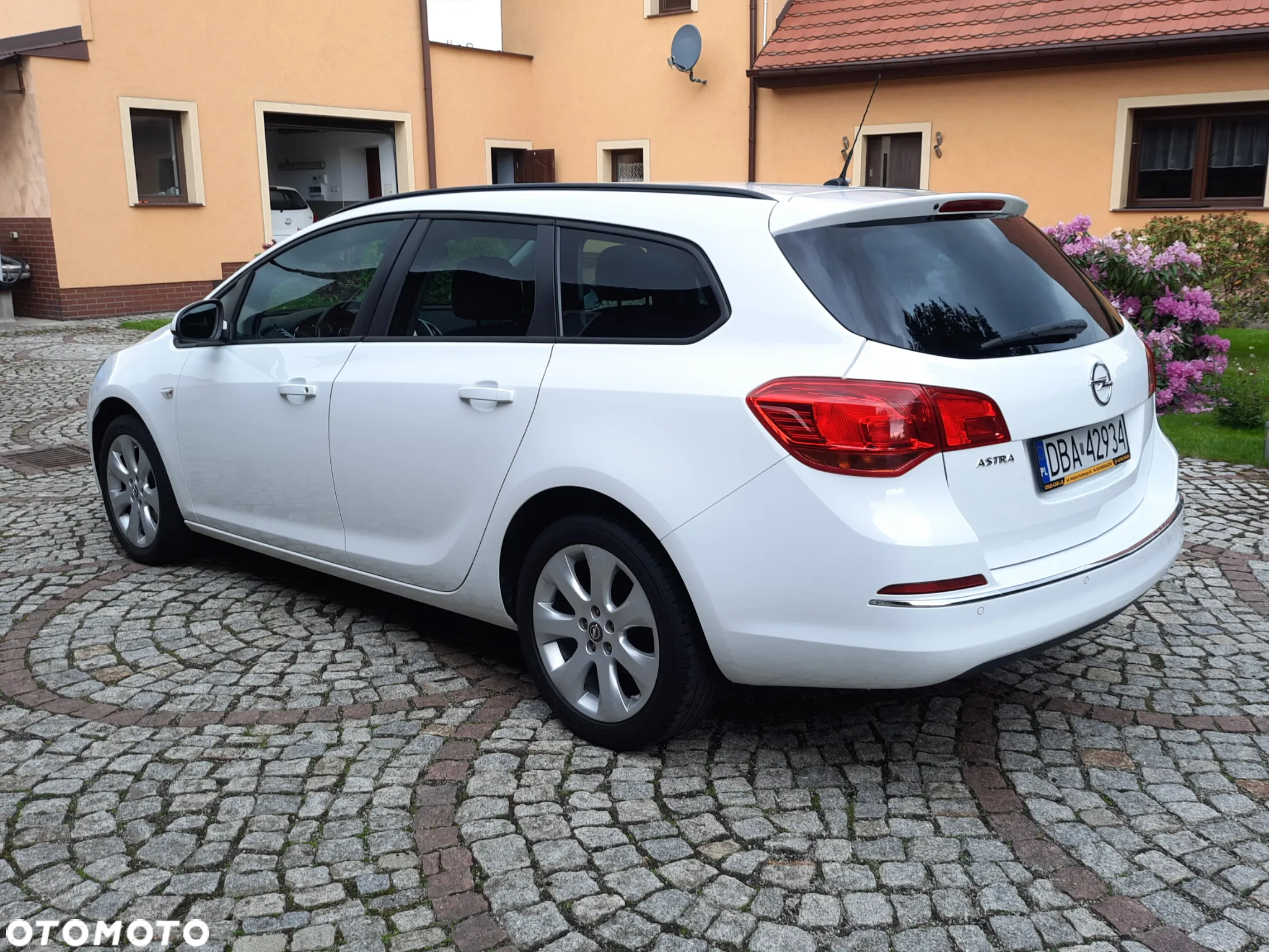 Opel Astra 1.4 Turbo Design Edition - 2