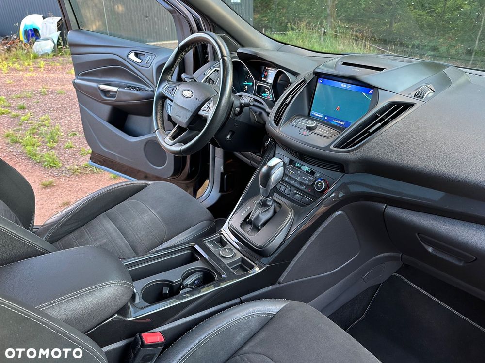 Ford Kuga - 18