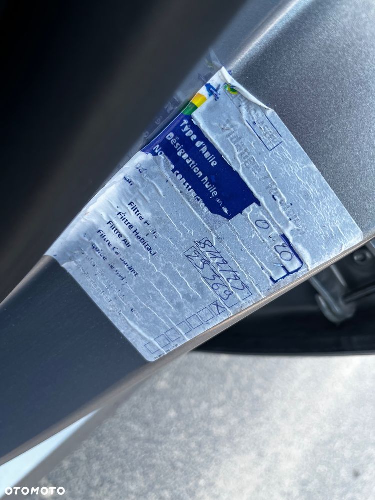 Peugeot 208 Hybrid 100 e-DSC6 Allure - 25