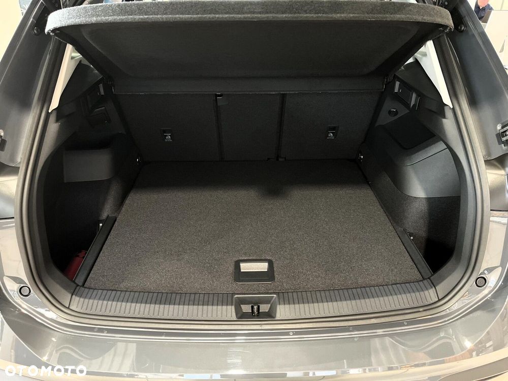 Volkswagen Tiguan - 31