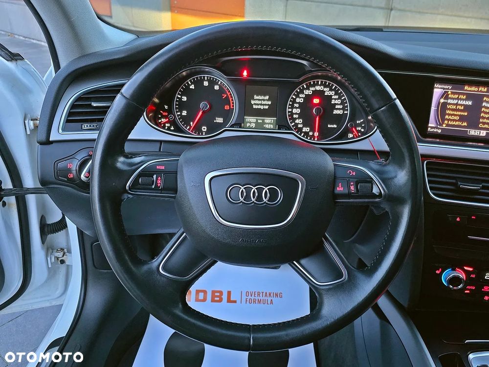 Audi A4 Limousine 1.8 TFSI multitronic S line Sportpaket - 22