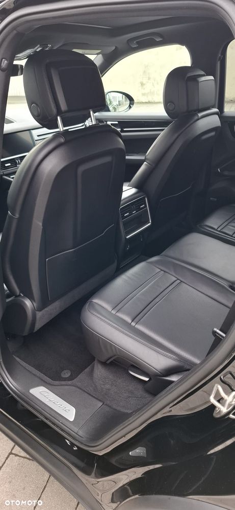 Porsche Cayenne - 12
