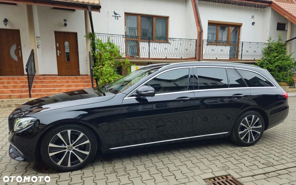 Mercedes-Benz Klasa E 220 d Avantgarde - 3