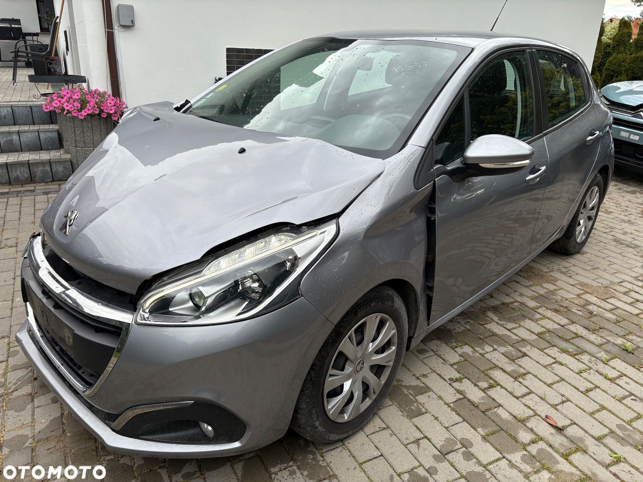 Peugeot 208 1.5 BlueHDi Active S&S - 1