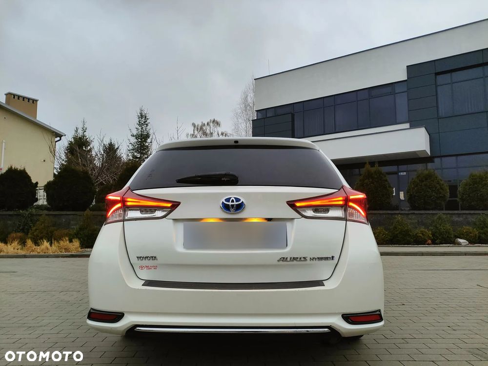 Toyota Auris Hybrid 135 Prestige - 5