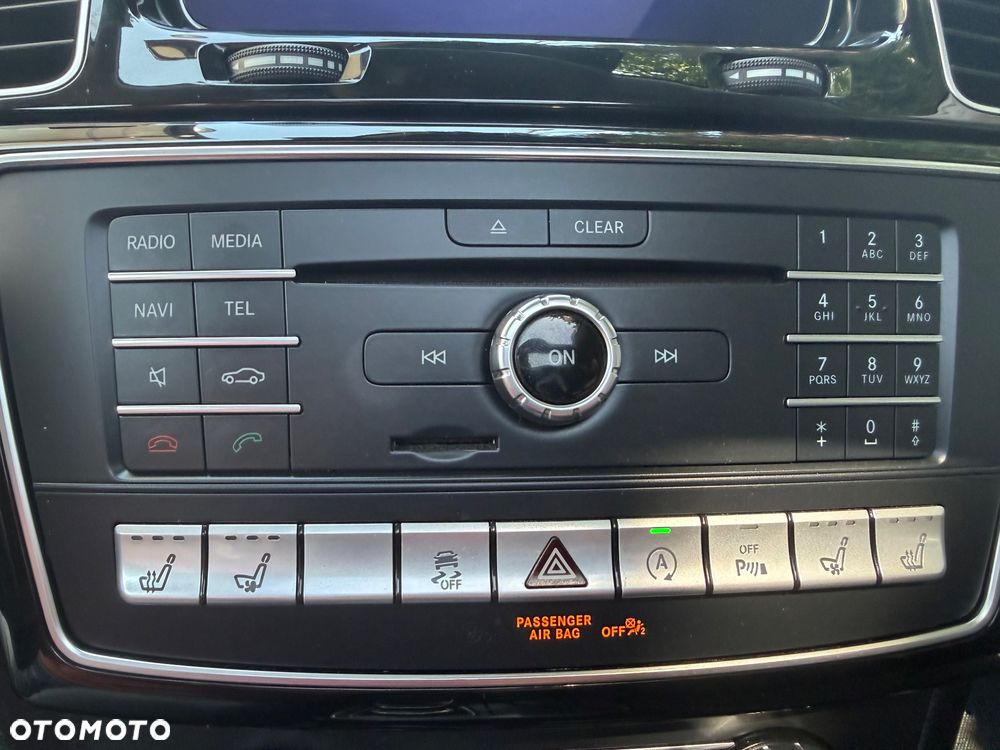 Mercedes-Benz GLS 350 d 4-Matic - 25
