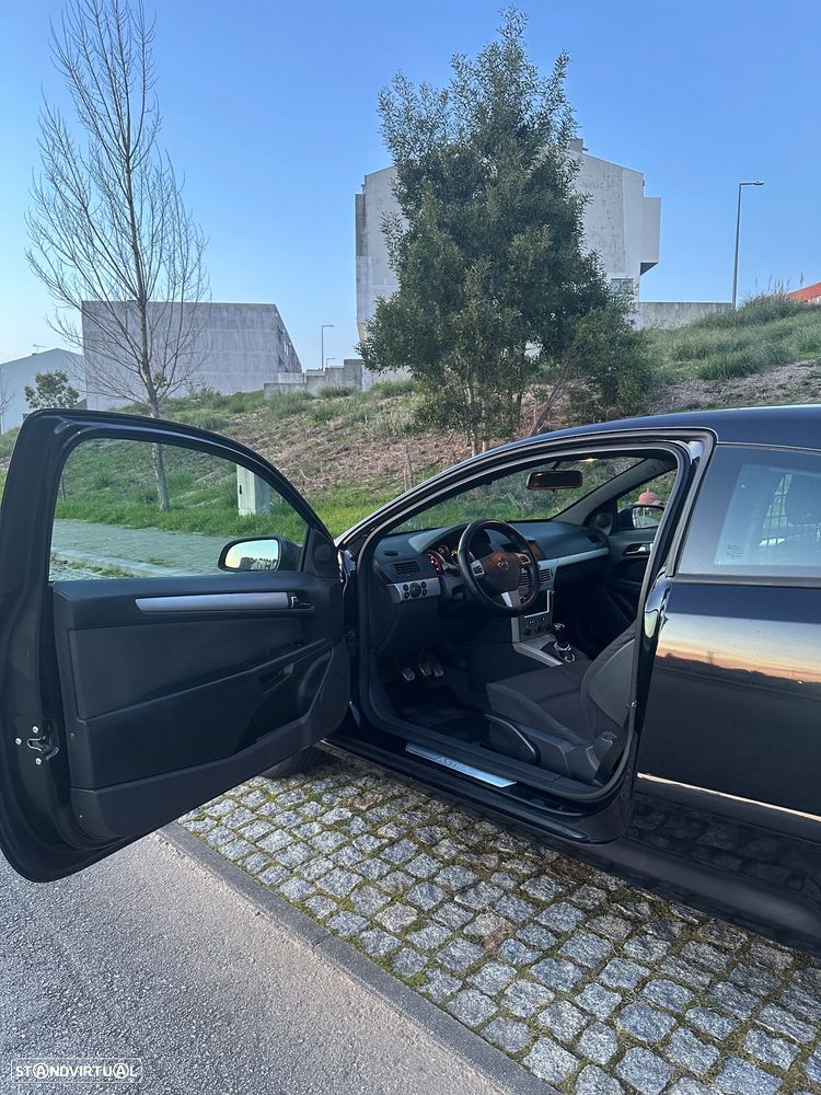 Opel Astra GTC 1.7 CDTI - 2