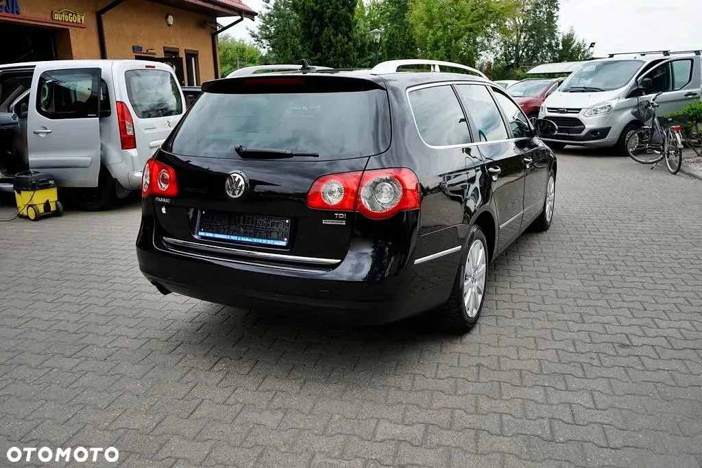 Volkswagen Passat - 8