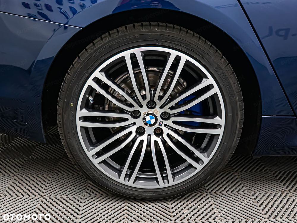 BMW Seria 5 520d xDrive - 33