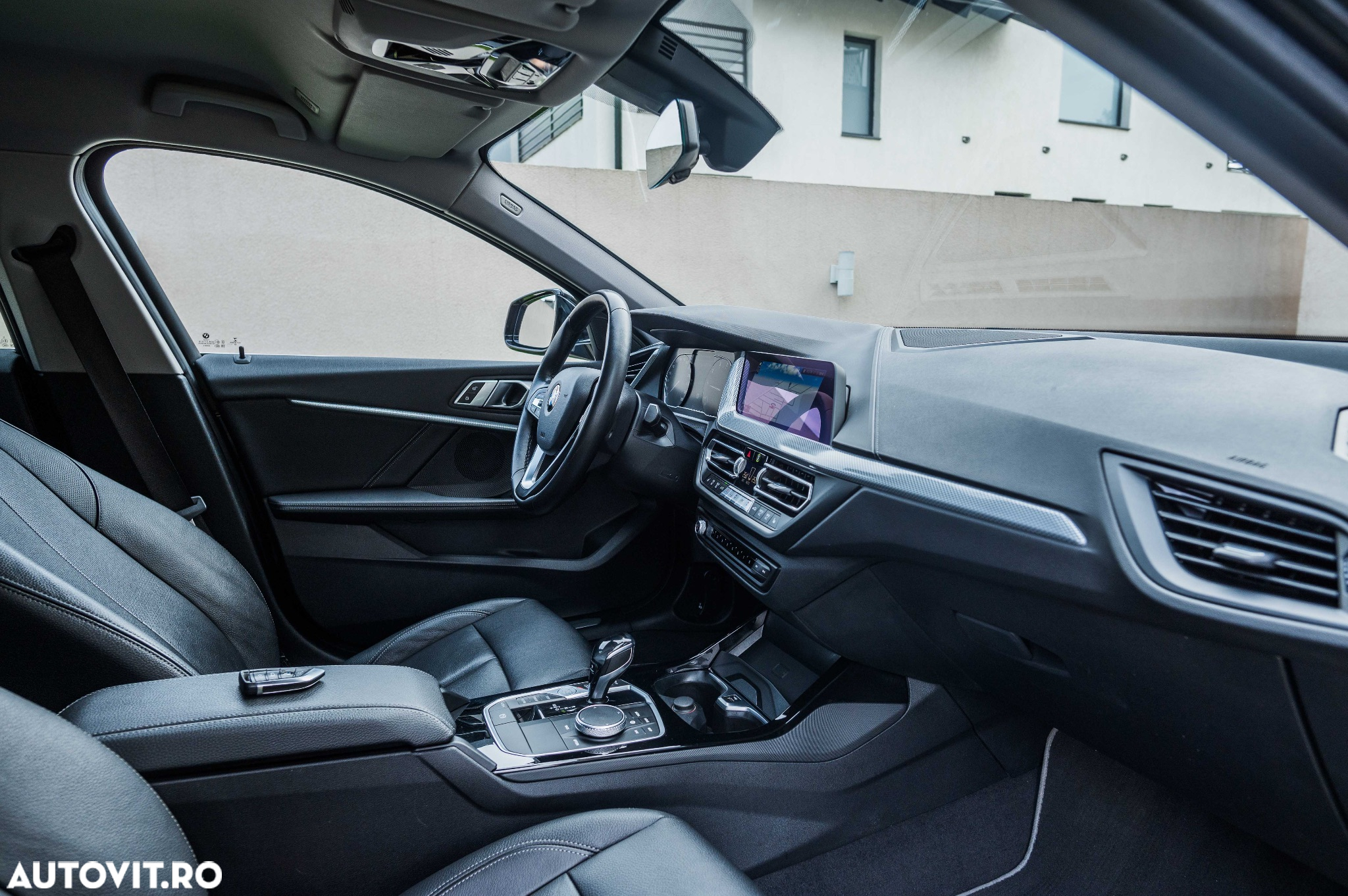 BMW Seria 1 118i Aut. Luxury Line - 32