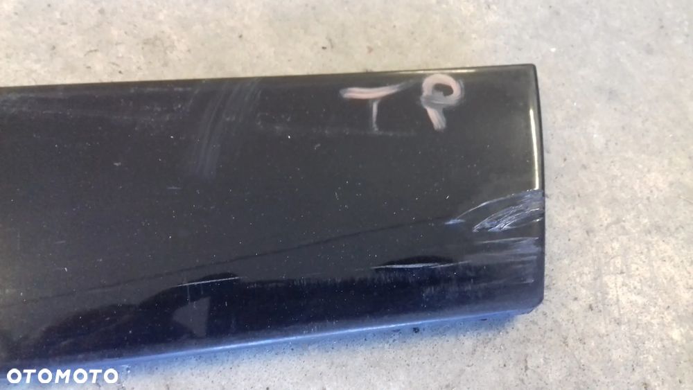 listwa dolna drzwi prawa tył tylna LY9B A6 C6 - 4