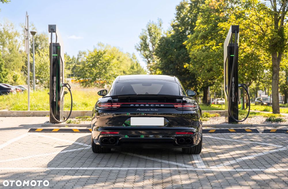 Porsche Panamera Turbo - 5