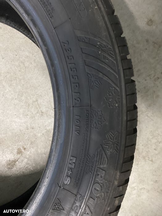Vand 4 anvelope 235/55/19 dunlop de iarnă ca noi - 1