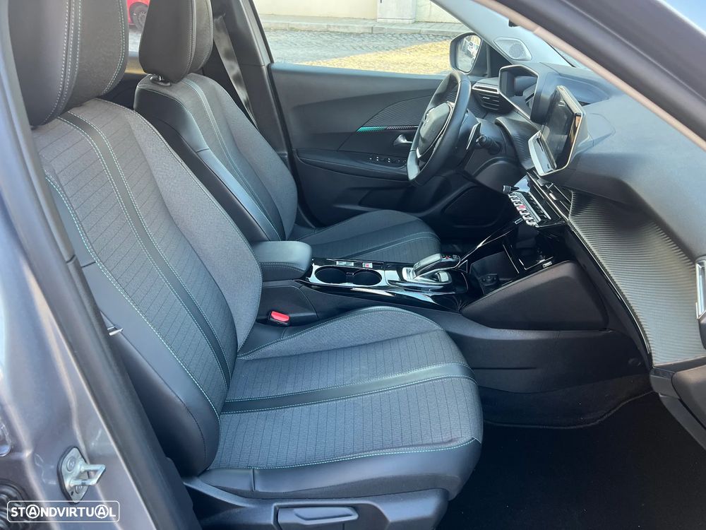 Peugeot 2008 PureTech 130 EAT8 Allure Pack - 20