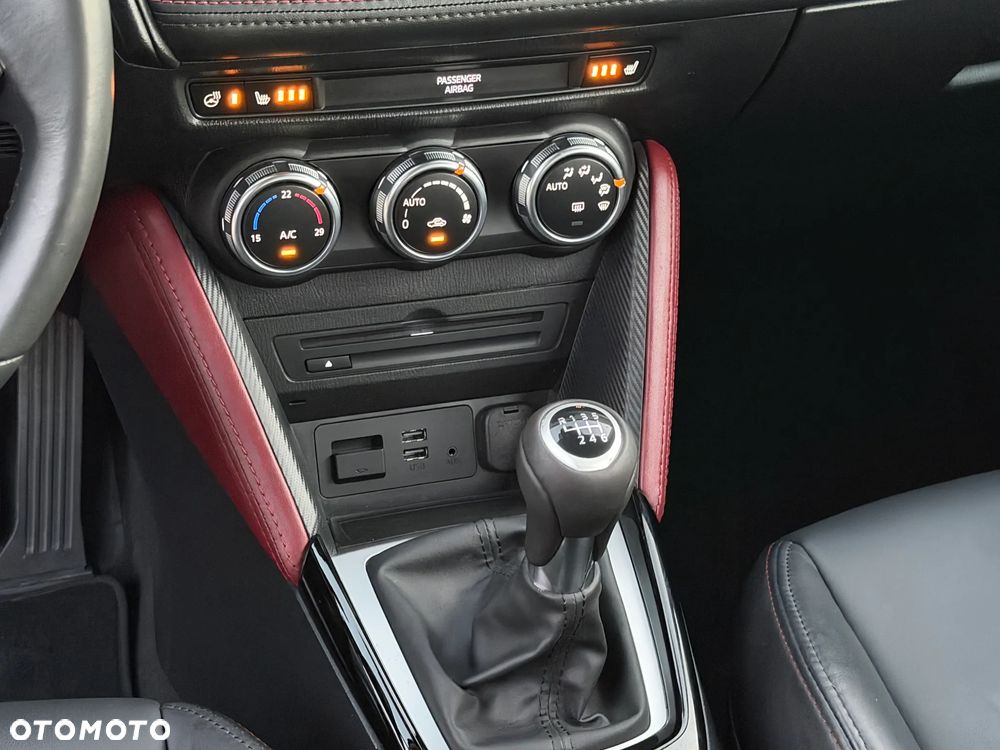 Mazda CX-3 SKYACTIV-G 120 FWD Sports-Line - 32