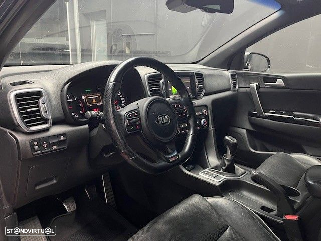Kia Sportage 2.0 CRDI ISG GT Line - 11