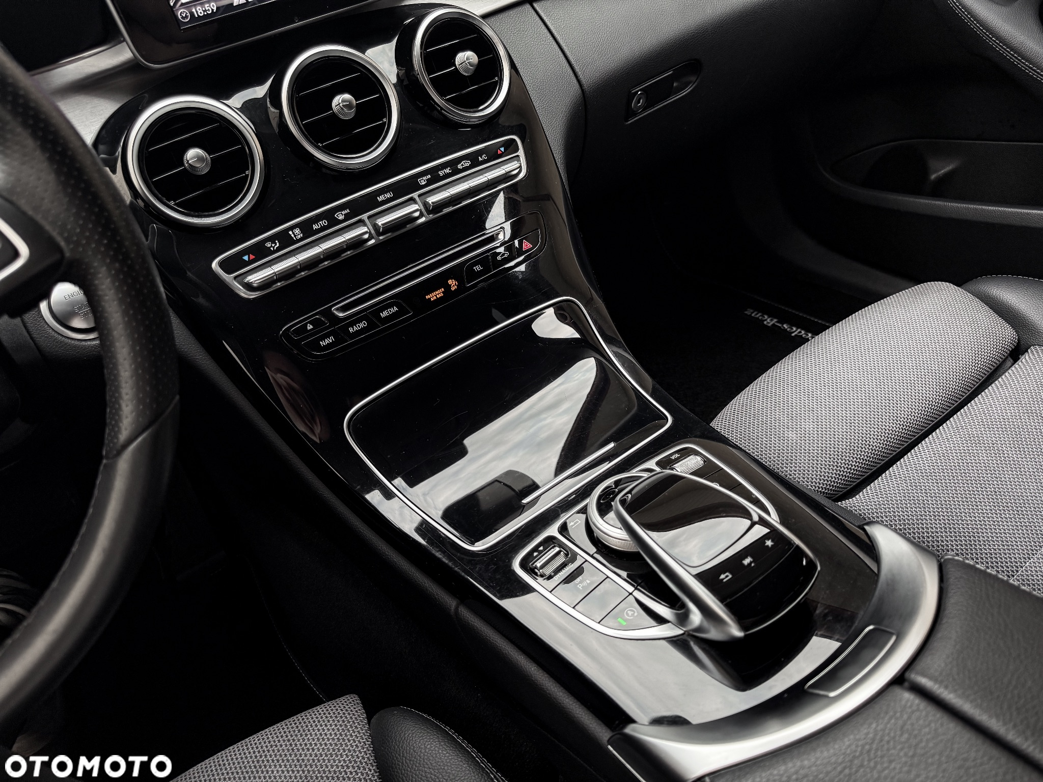 Mercedes-Benz Klasa C 180 9G-TRONIC - 20
