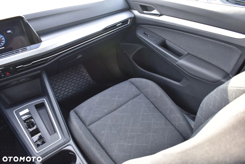 Volkswagen Golf 1.5 eTSI OPF DSG Life - 20