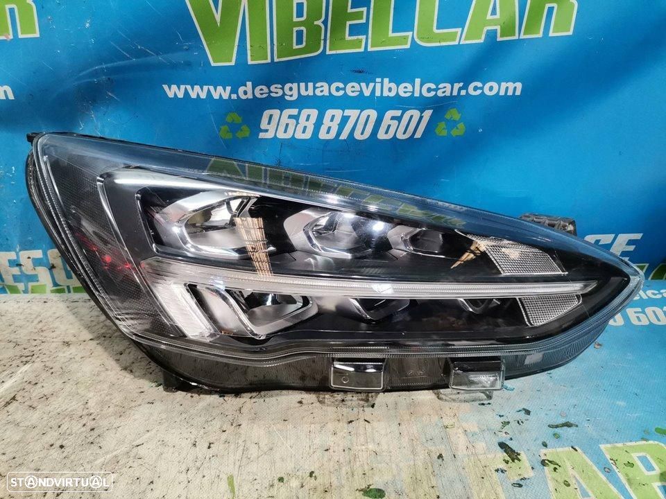 FAROL DIREITO FORD FOCUS BERLINA CEW - 1