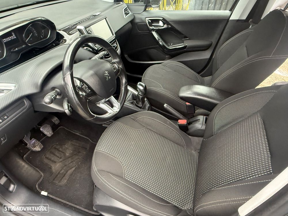 Peugeot 208 1.6 BlueHDi Allure - 22