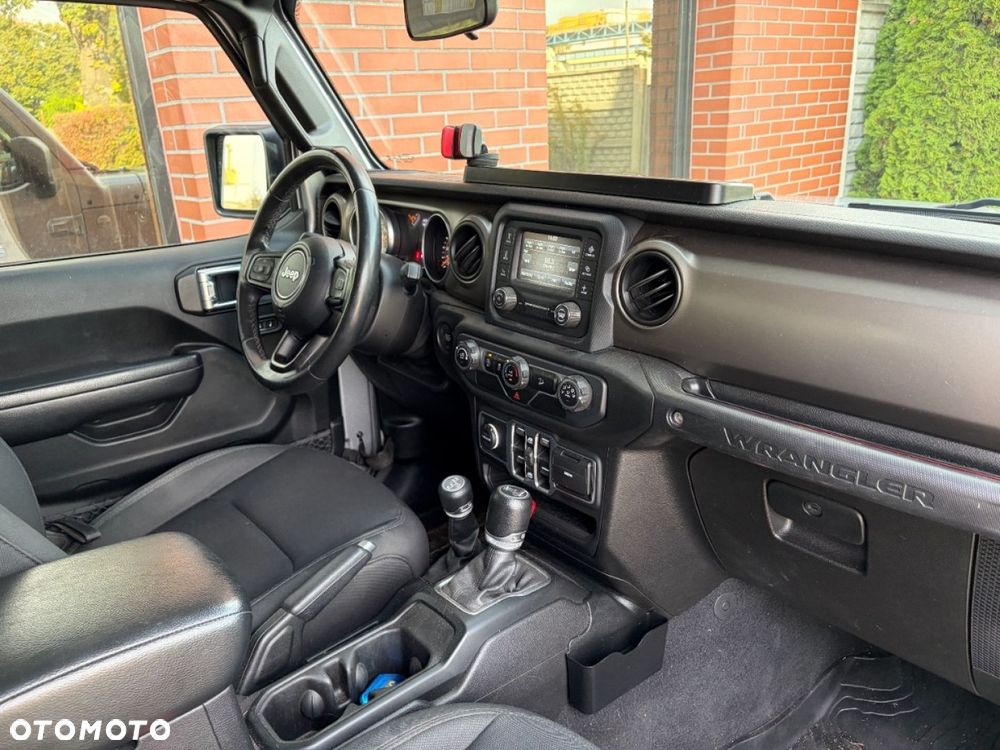 Jeep Wrangler - 7