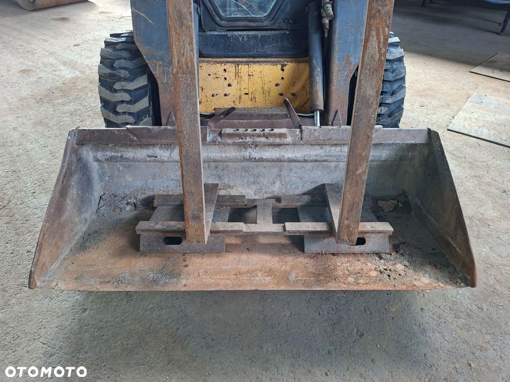 New Holland Ls 180 4X4 - 27