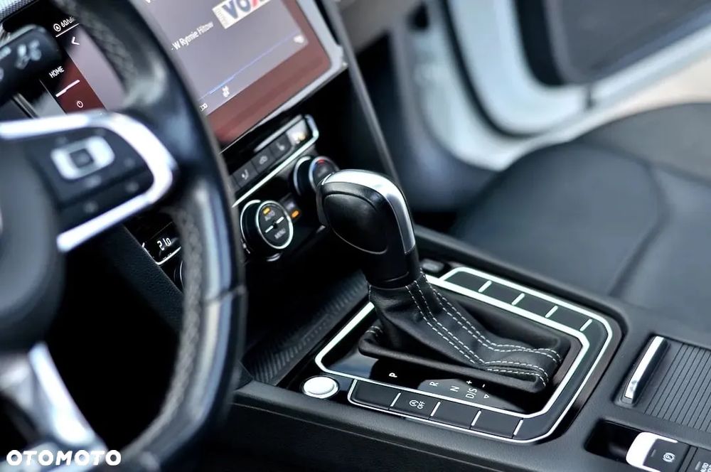 Volkswagen Arteon 2.0 TDI R-Line DSG - 17