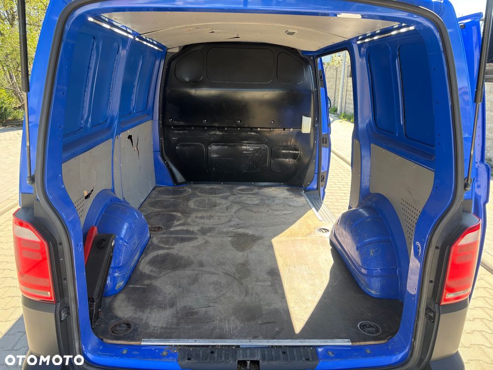 Volkswagen Transporter L1H2 - 11