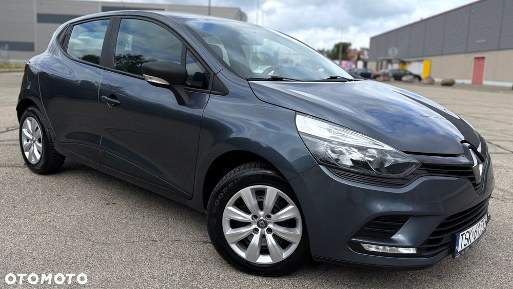 Renault Clio 1.2 16V 75 Experience - 9