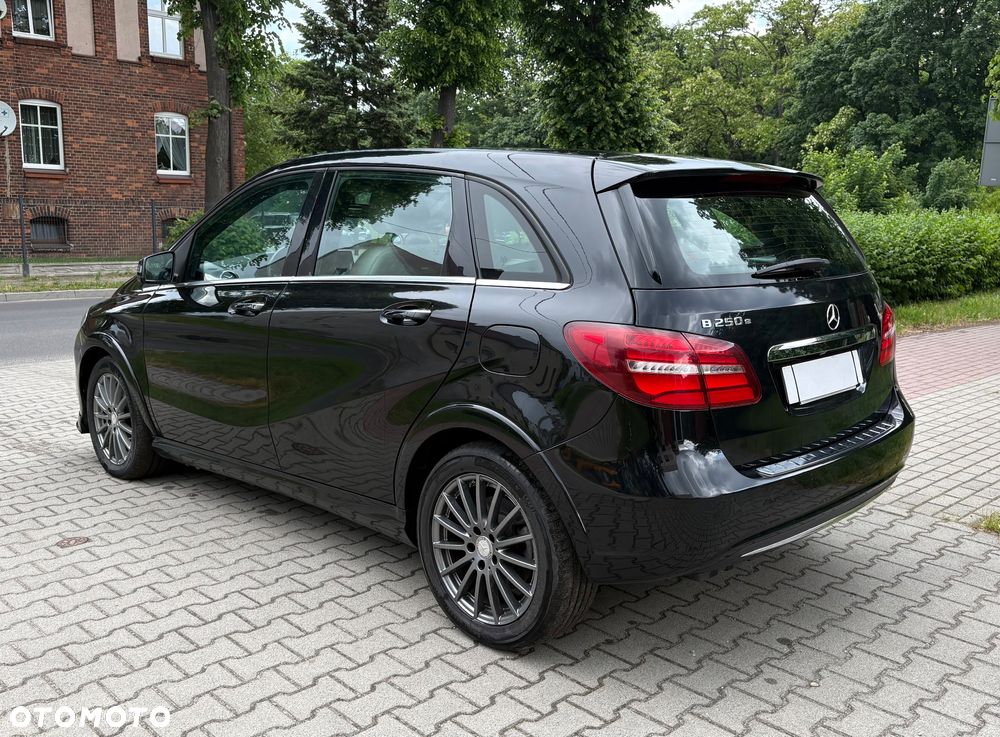 Mercedes-Benz Klasa B (Electric Drive) 250 e - 3
